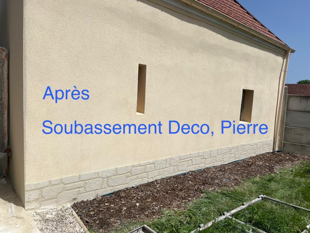 Rénovation de façade avec soubassement en pierre décorative à Lauwin-Planque